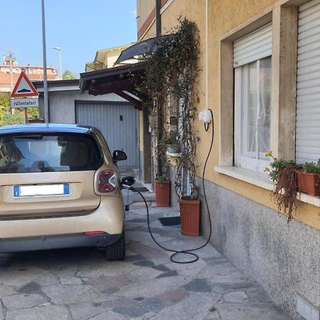 Le camere di Sabrina Sarzana Exterior foto