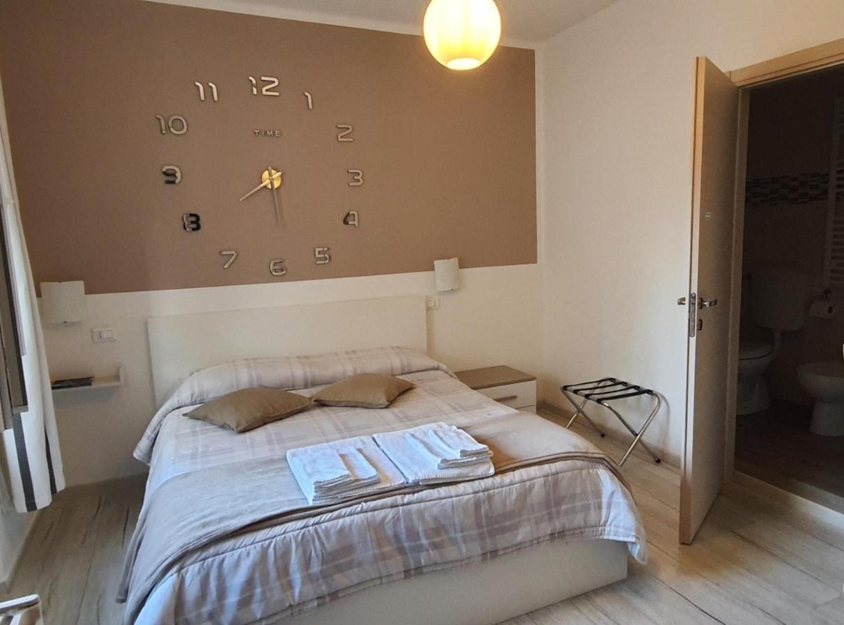 Le camere di Sabrina Sarzana Exterior foto