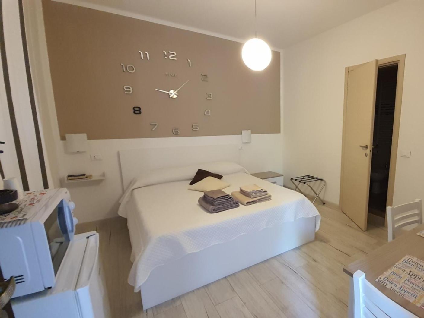 Le camere di Sabrina Sarzana Exterior foto